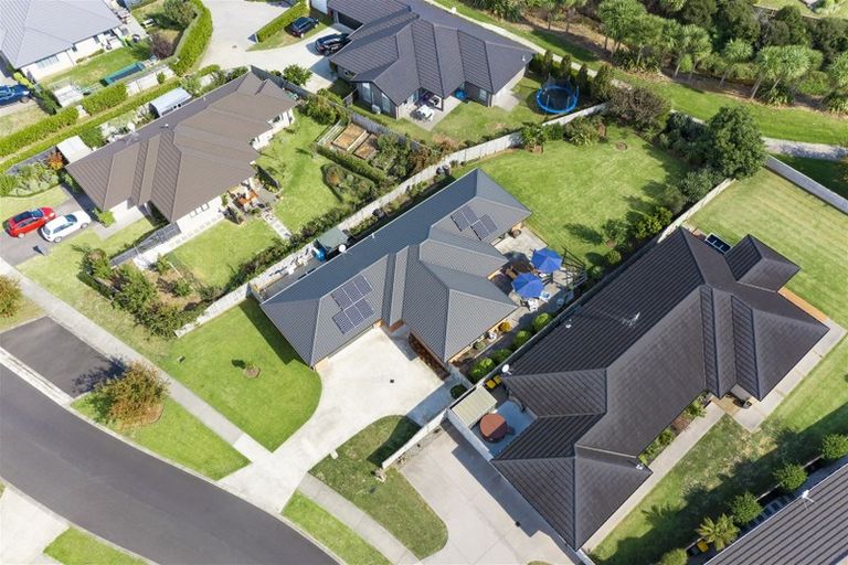 Photo of property in 33 Searle Drive, Patumahoe, Pukekohe, 2679