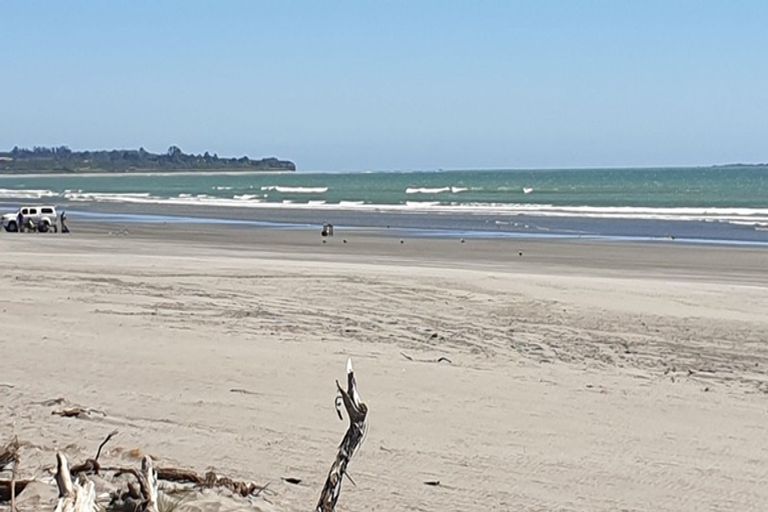 Photo of property in 11 Elley Drive, Carters Beach, Westport, 7825