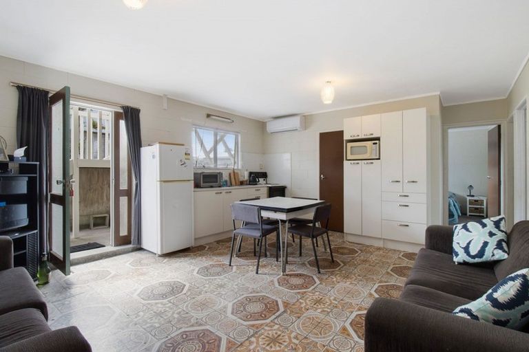 Photo of property in 207 Seaforth Road, Waihi Beach, 3611