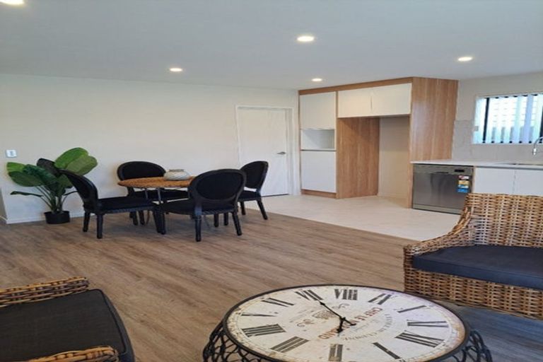 Photo of property in 20 Rorotu Avenue, Karaka, Papakura, 2113