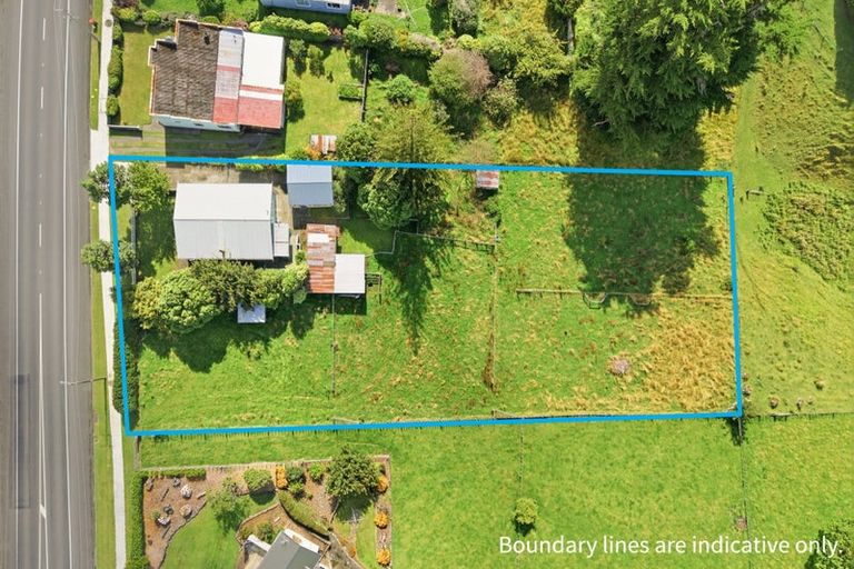 Photo of property in 31 Weraroa Road, Waverley, 4510