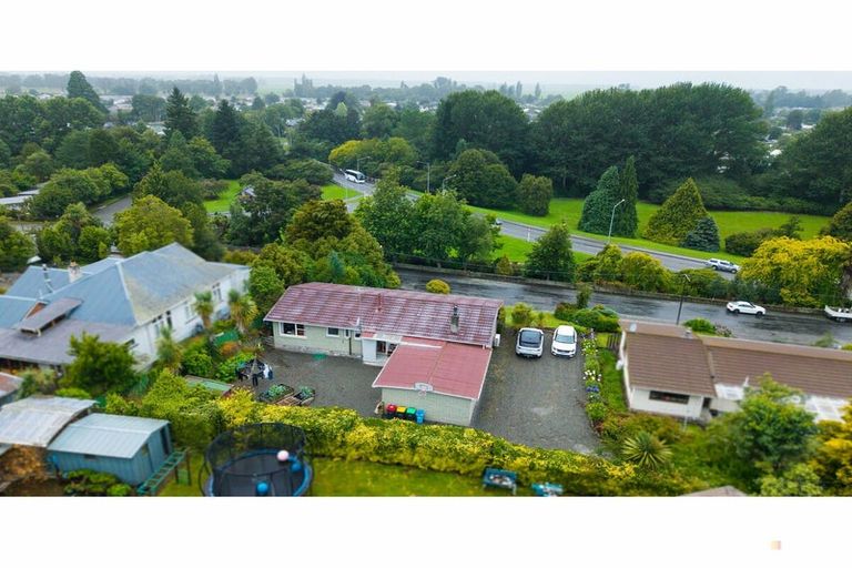 Photo of property in 12 Coulter Place, Geraldine, 7930