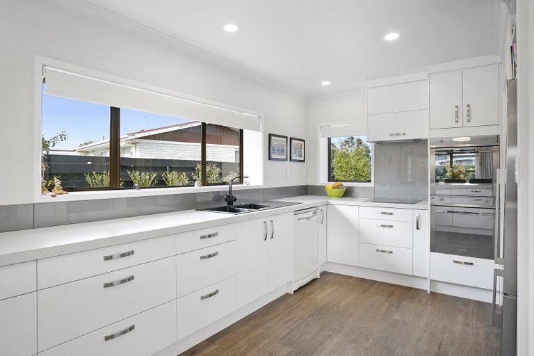 Photo of property in 91 Williams Street, Cambridge, 3434