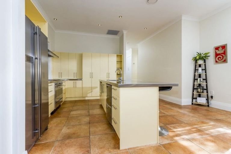 Photo of property in 7 Preston Avenue, Belmont, Auckland, 0622