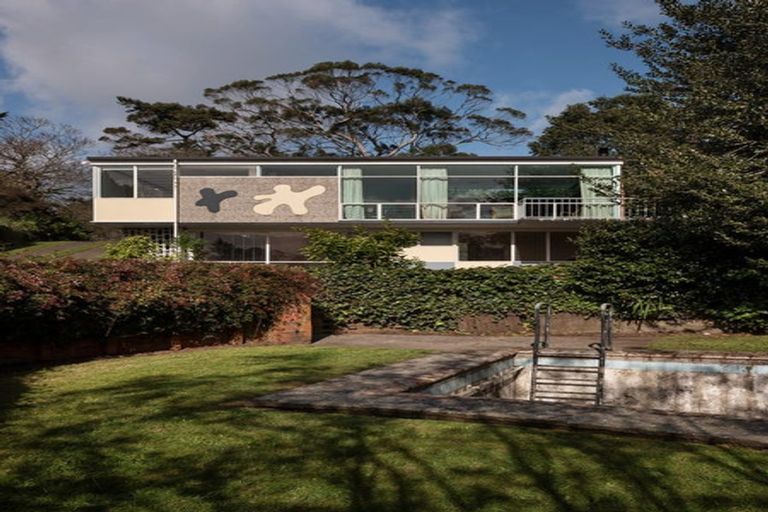 Photo of property in 59 Great North Road, Saint Johns Hill, Whanganui, 4501