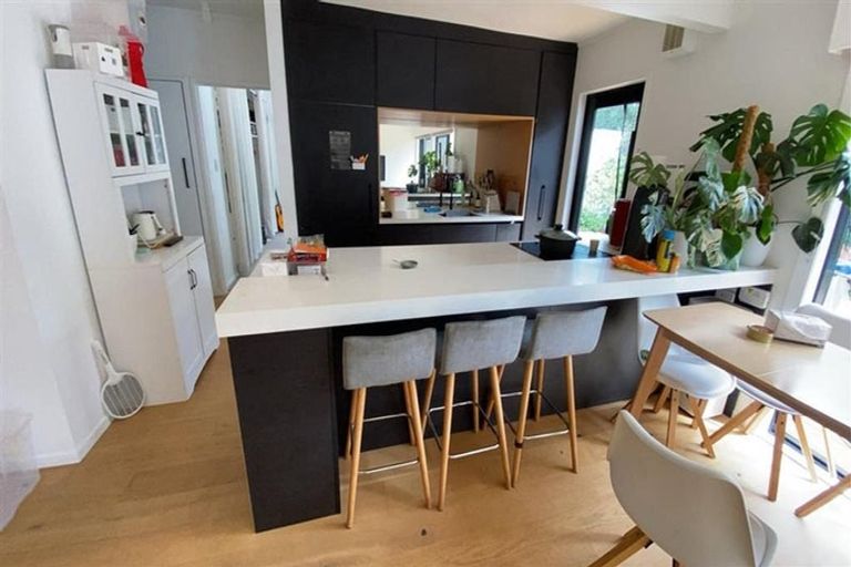 Photo of property in 3/246 Lake Road, Hauraki, Auckland, 0622