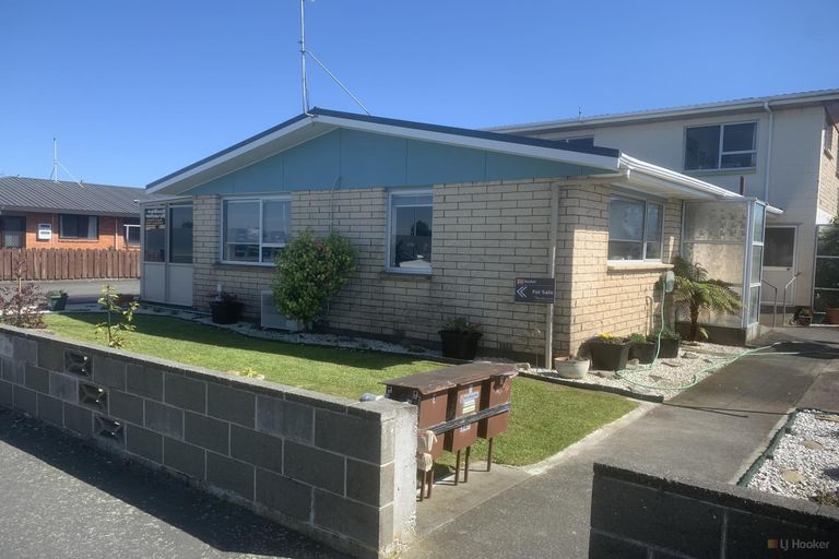 Photo of property in 1/345 Church Street, West End, Timaru, 7910
