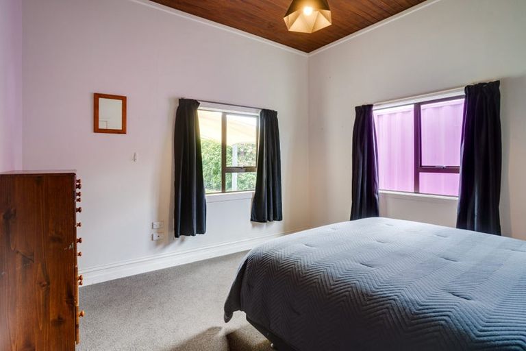 Photo of property in 30 Burns Street, Milton, 9220