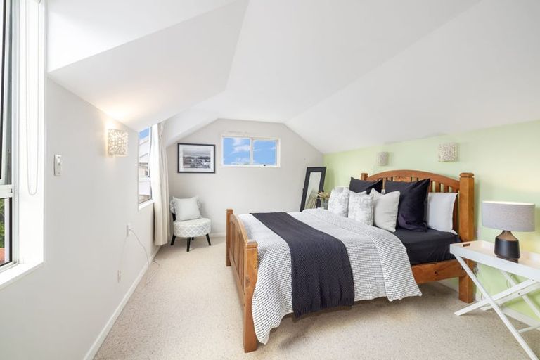 Photo of property in 14 Saint Winifreds Place, Bryndwr, Christchurch, 8052