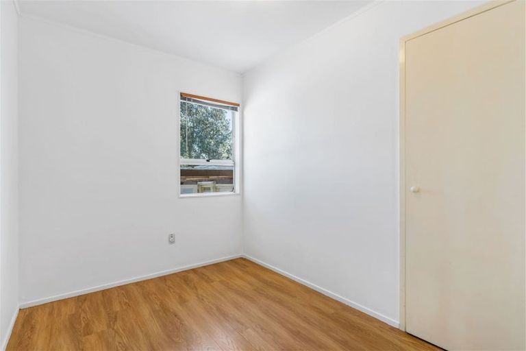 Photo of property in 1/330 Bucklands Beach Road, Bucklands Beach, Auckland, 2012