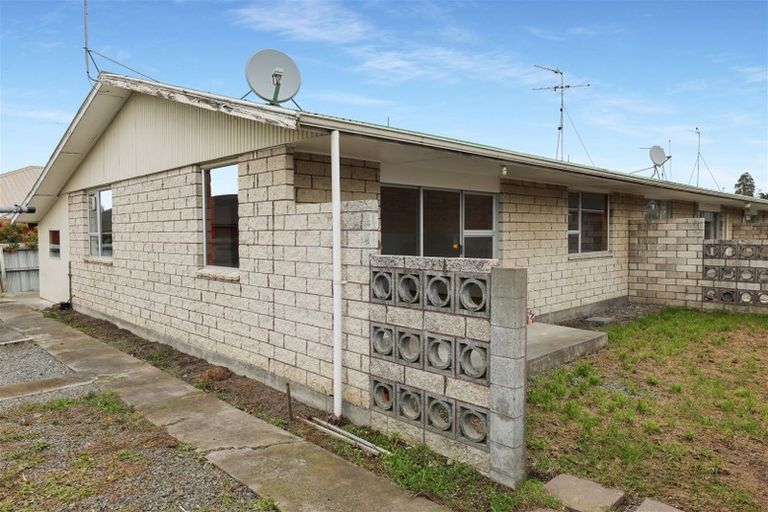 Photo of property in 1/33 Cameron Street, Ashburton, 7700