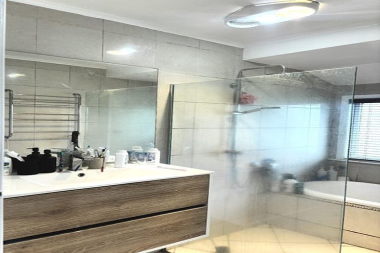 Photo of property in 132 Bryant Road, St Andrews, Hamilton, 3200