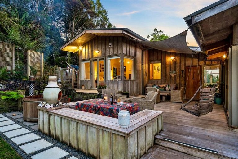 Photo of property in 12 Kereru Grove, Greenhithe, Auckland, 0632