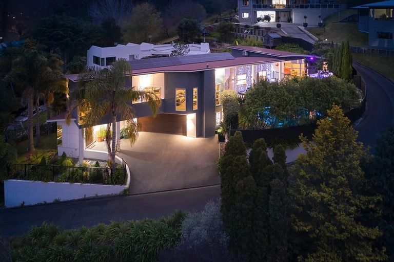 Photo of property in 30 Lowther Place, Taradale, Napier, 4112