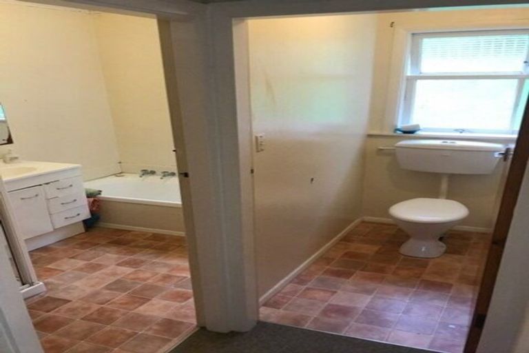 Photo of property in 9 Saville Row, Johnsonville, Wellington, 6037