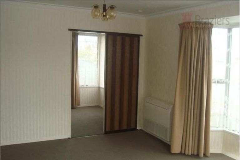 Photo of property in 1/154 Sawyers Arms Road, Northcote, Christchurch, 8052