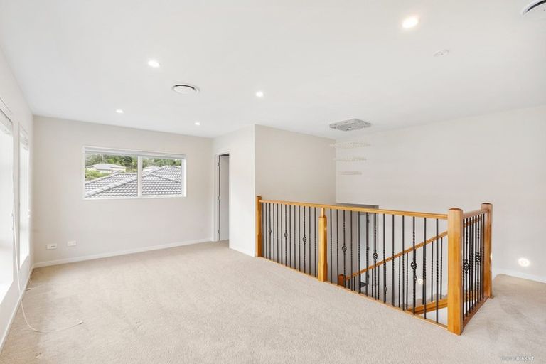 Photo of property in 77 Golden Morning Drive, Albany Heights, Auckland, 0632