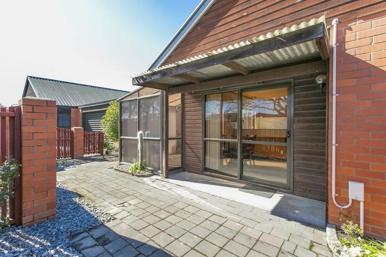 Photo of property in 26 Oak Grove, Ashburton, 7700