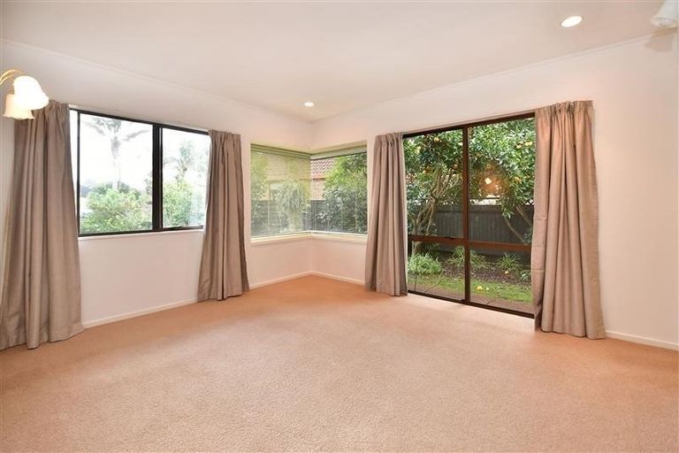 Photo of property in 42 The Circle, Manly, Whangaparaoa, 0930