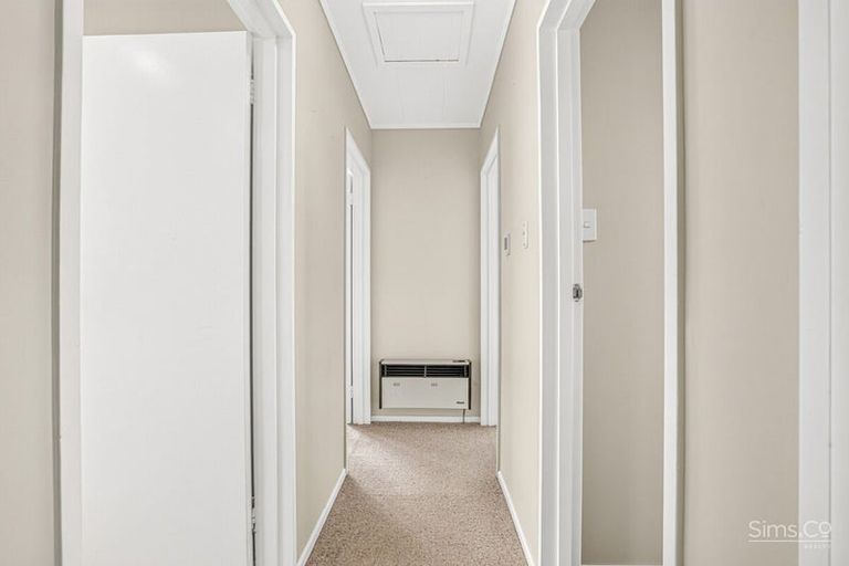 Photo of property in 18 Exeter Crescent, Springvale, Whanganui, 4501