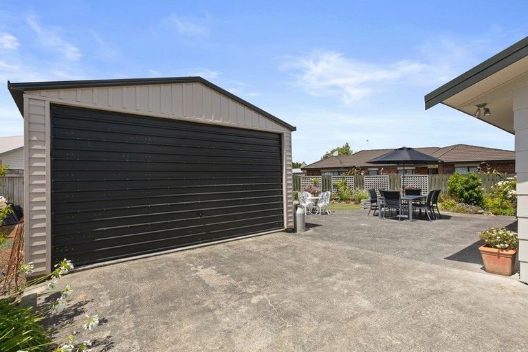 Photo of property in 12 Almond Grove, Feilding, 4702