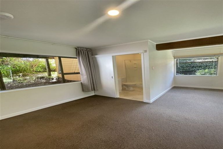 Photo of property in 2/5 Highlight Parade, Te Atatu South, Auckland, 0610