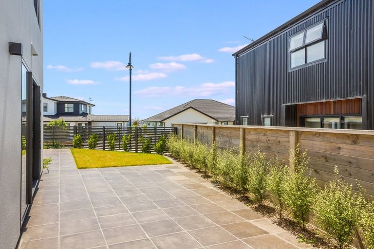 Photo of property in 2b Kaiaho Close, Aotea, Porirua, 5024