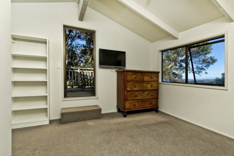 Photo of property in 107 Domain Crescent, Muriwai, 0881