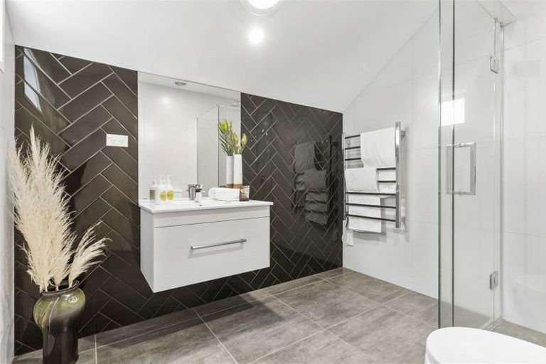 Photo of property in 139b Bucklands Beach Road, Bucklands Beach, Auckland, 2012