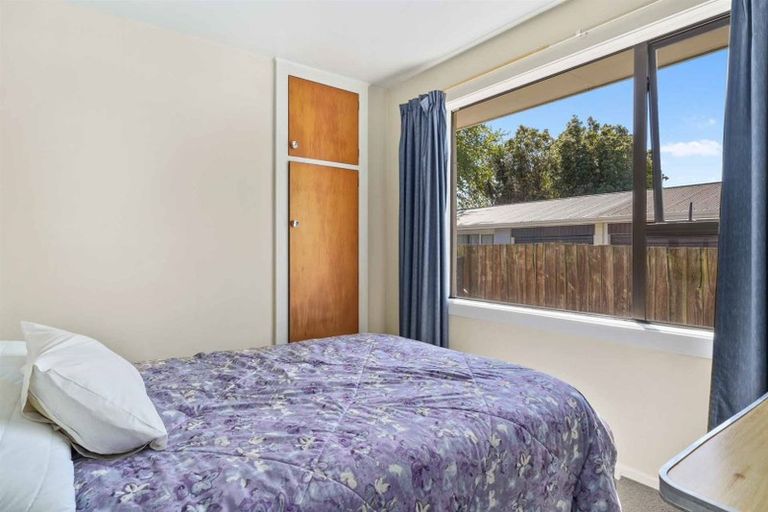 Photo of property in 74 Denise Crescent, Hornby, Christchurch, 8042