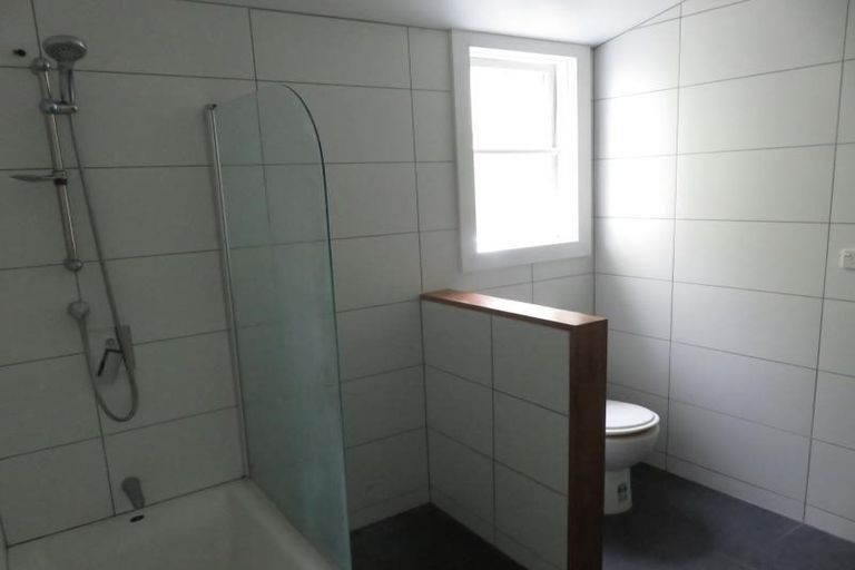 Photo of property in 58 Salamanca Road, Kelburn, Wellington, 6012