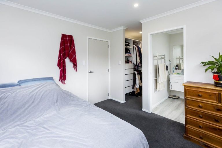 Photo of property in 12 Buddle Road, Wallaceville, Upper Hutt, 5018