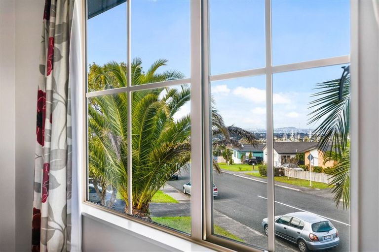 Photo of property in 58 Garton Drive, Massey, Auckland, 0614