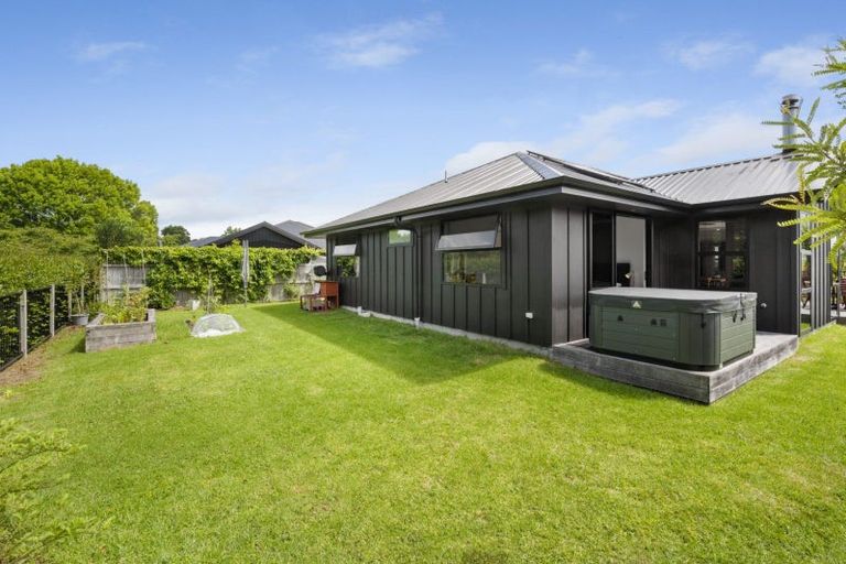 Photo of property in 12 Serenity Drive, Omokoroa, 3114
