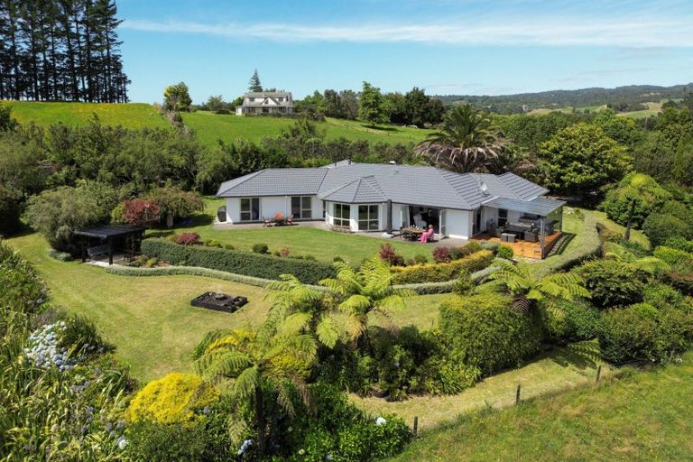 Photo of property in 439a Wainui Road South, Whakamarama, 3181