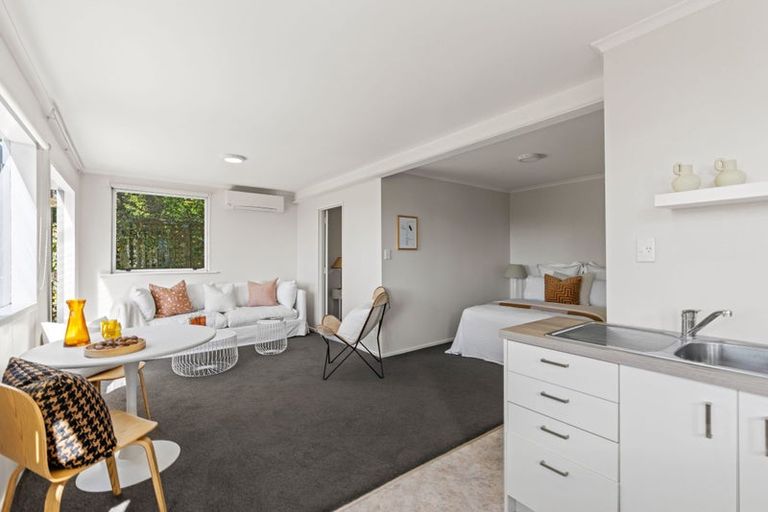 Photo of property in 133 Clifton Terrace, Clifton, Christchurch, 8081