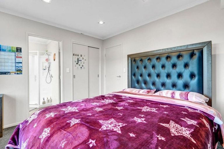 Photo of property in 5d James Drive, Bell Block, New Plymouth, 4312