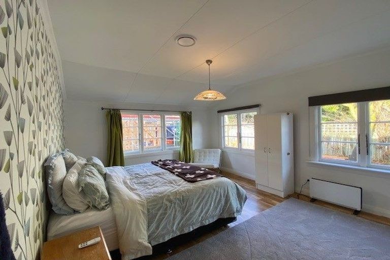 Photo of property in 210 Stone Street, Wanaka, 9305