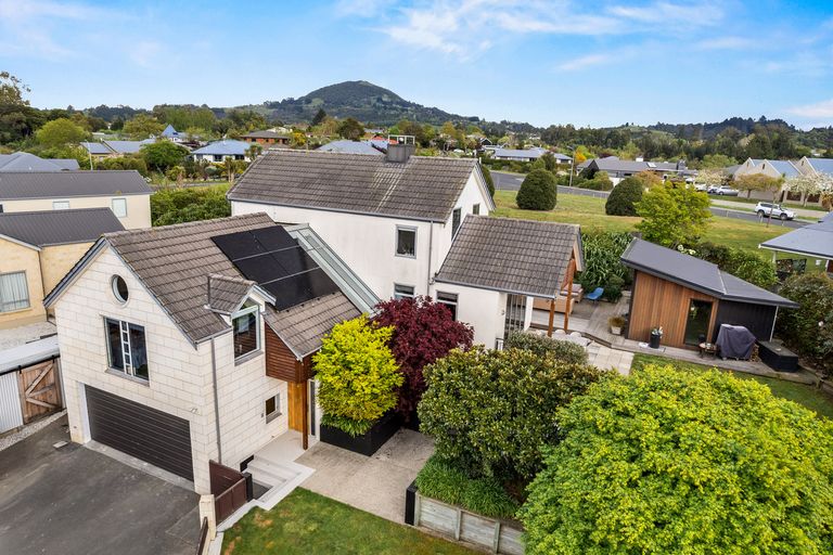 Photo of property in 11 Holyport Close, Fairfield, Dunedin, 9018