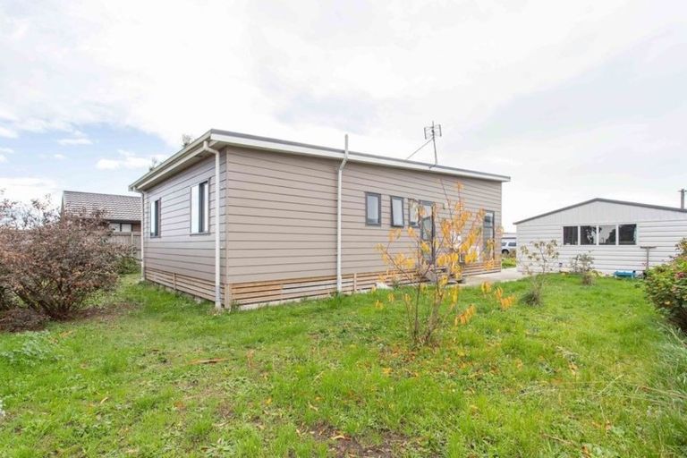 Photo of property in 274 Breezes Road, Aranui, Christchurch, 8061