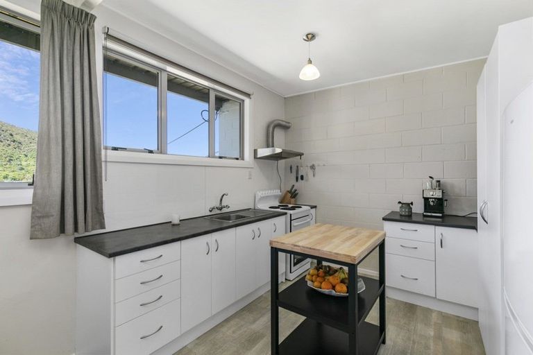 Photo of property in 155a Rata Street, Naenae, Lower Hutt, 5011