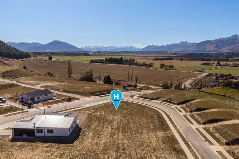 Photo of property in 2 Lake Mckay Drive, Luggate, Wanaka, 9382