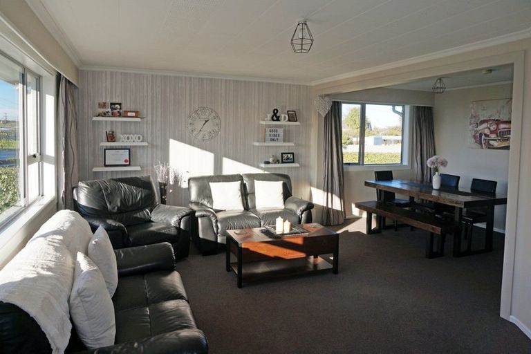 Photo of property in 68 Edinburgh Crescent, Waikiwi, Invercargill, 9810
