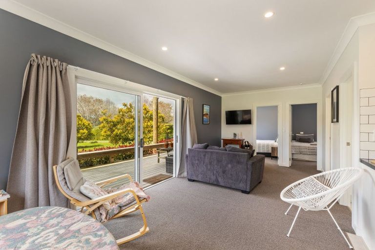 Photo of property in 82 Tikorangi Road, Tikorangi, Waitara, 4383