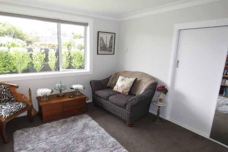 Photo of property in 23 Pine Crescent, Hargest, Invercargill, 9810