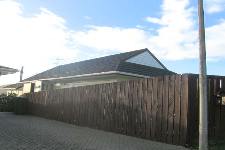 Photo of property in 6 Bishops Glen, Tawa, Wellington, 5028