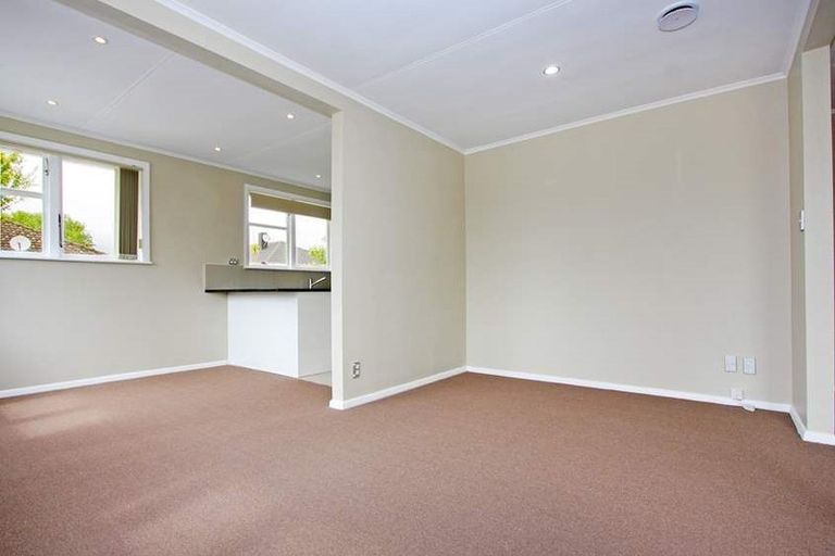 Photo of property in 4 Osborne Place, Papakura, 2110