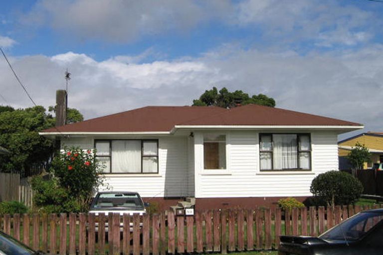 Photo of property in 50 Barrys Road, Glendene, Auckland, 0602