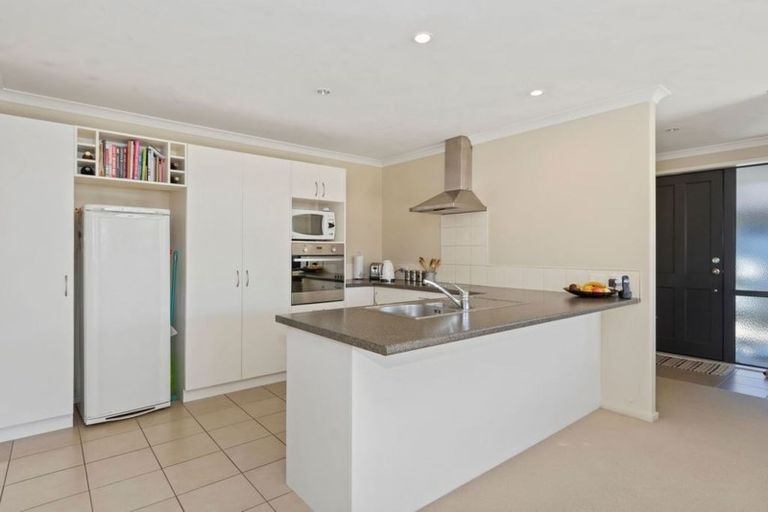 Photo of property in 28 Twin Oak Avenue, Papamoa Beach, Papamoa, 3118