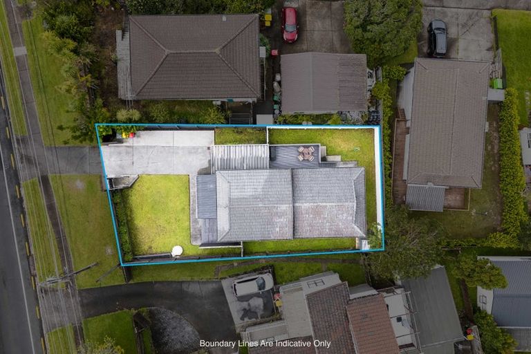Photo of property in 55 Triangle Road, Massey, Auckland, 0614